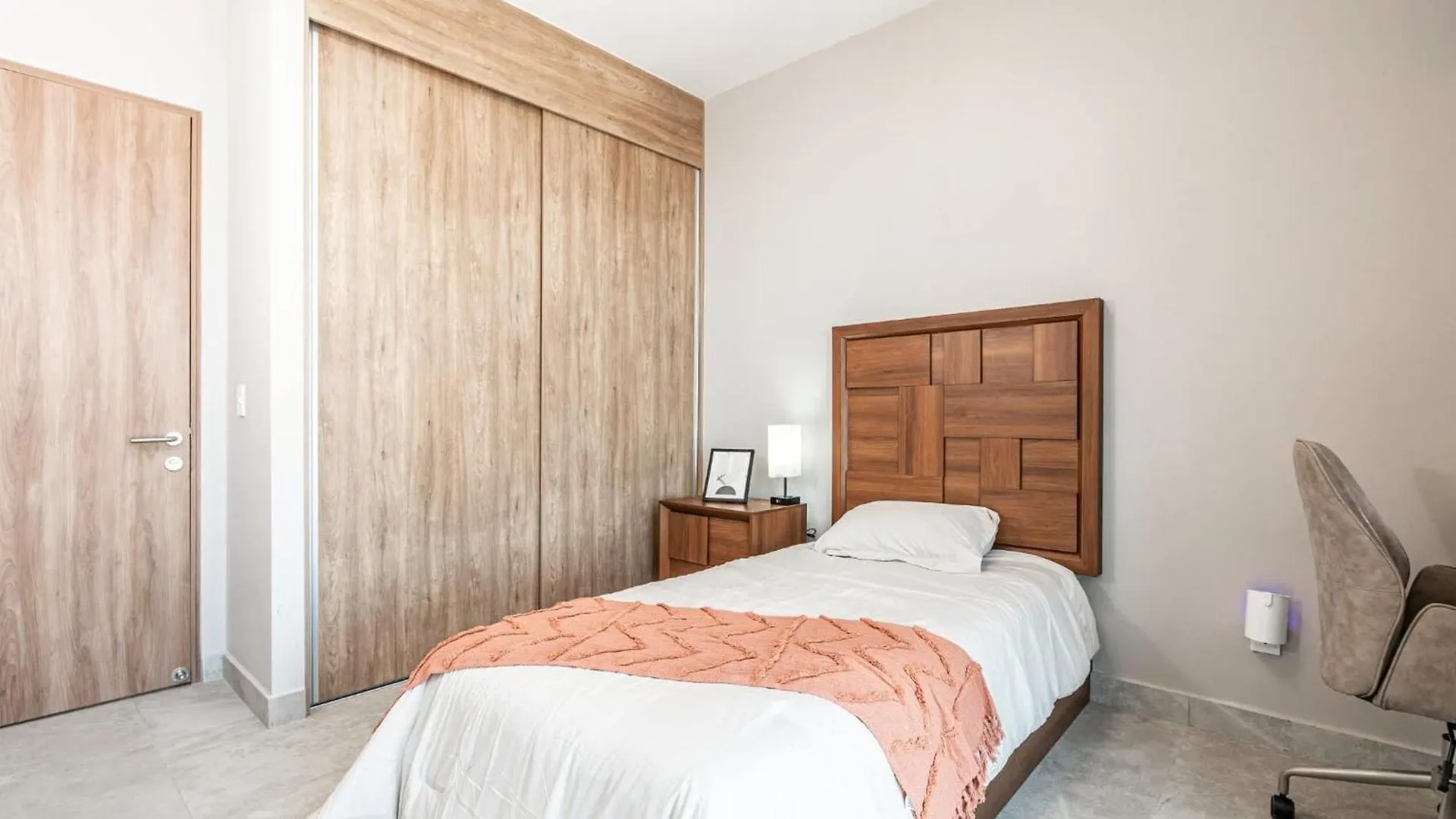 Luxury And Comfort In Gaudalajara 10 Minutes Away From Expo גואדלחארה 0*,