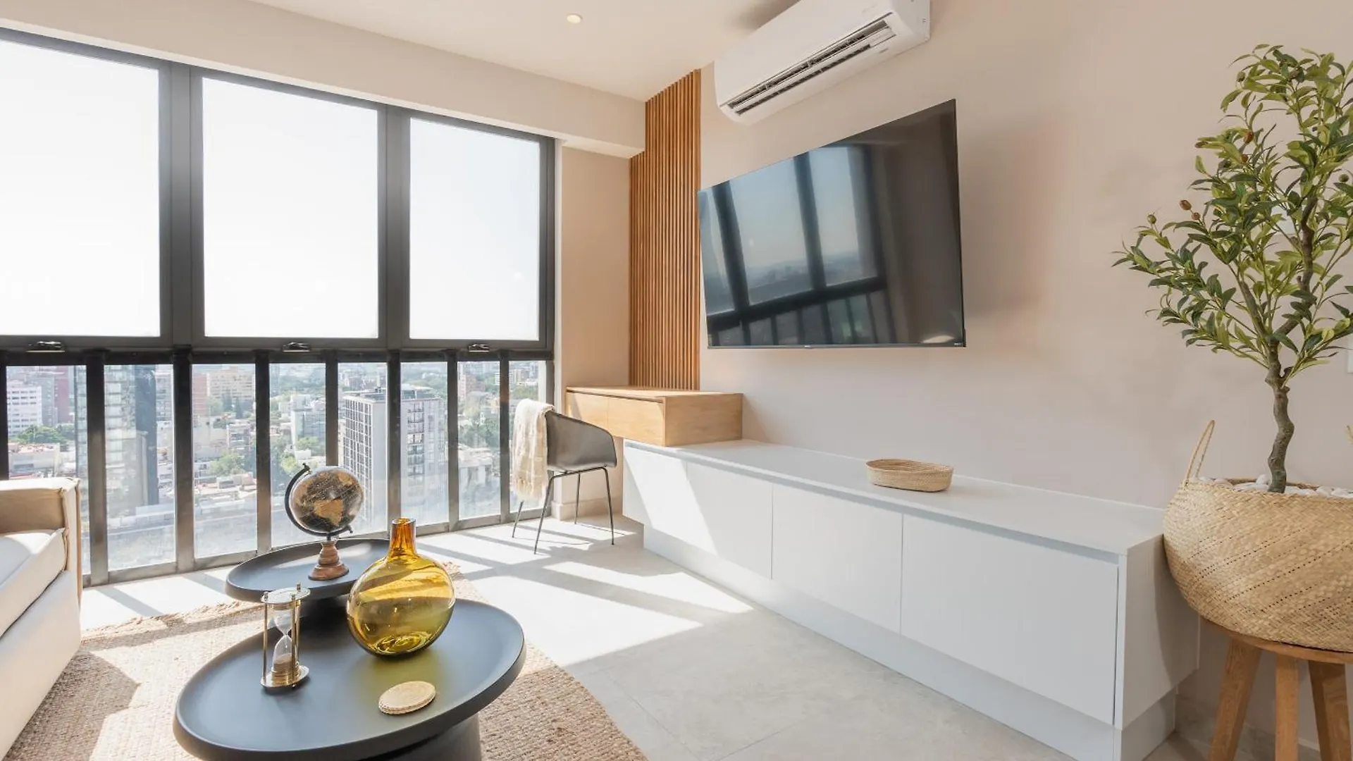 Luxury And Comfort In Gaudalajara 10 Minutes Away From Expo גואדלחארה