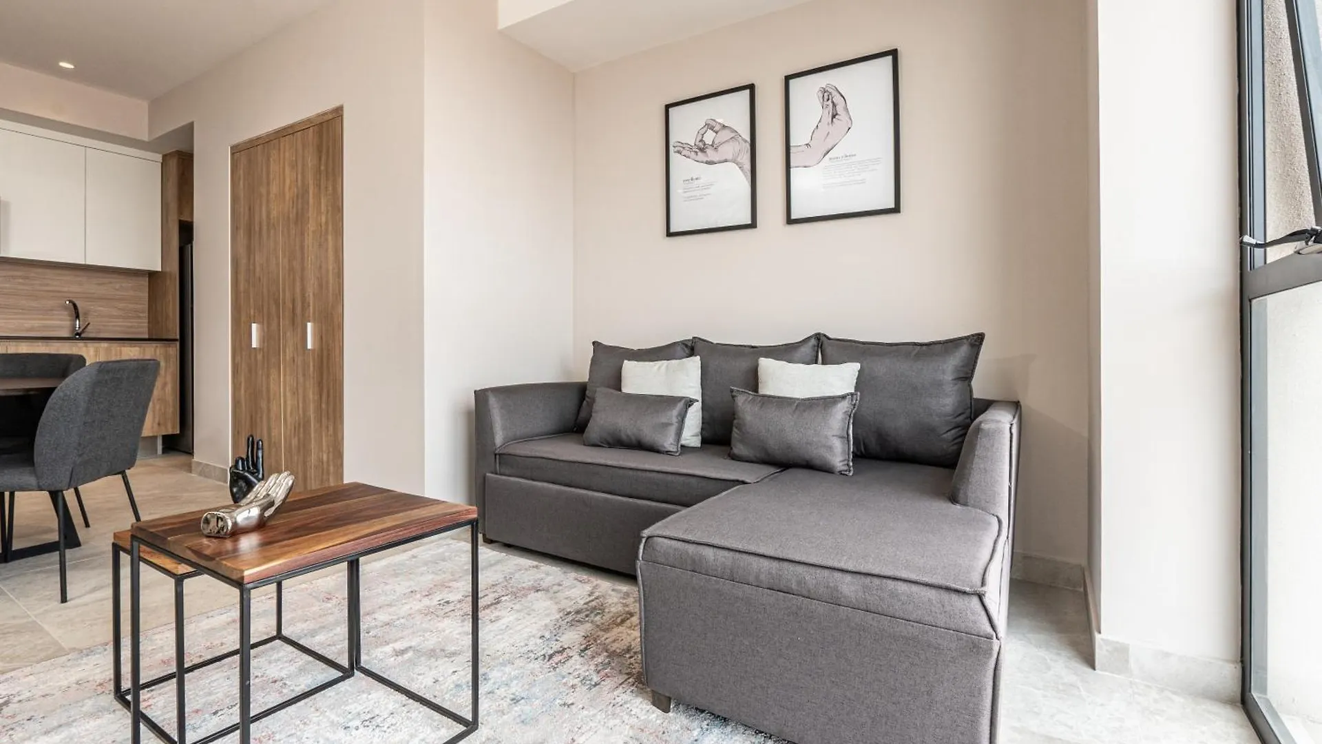 Luxury And Comfort In Gaudalajara 10 Minutes Away From Expo גואדלחארה דירה